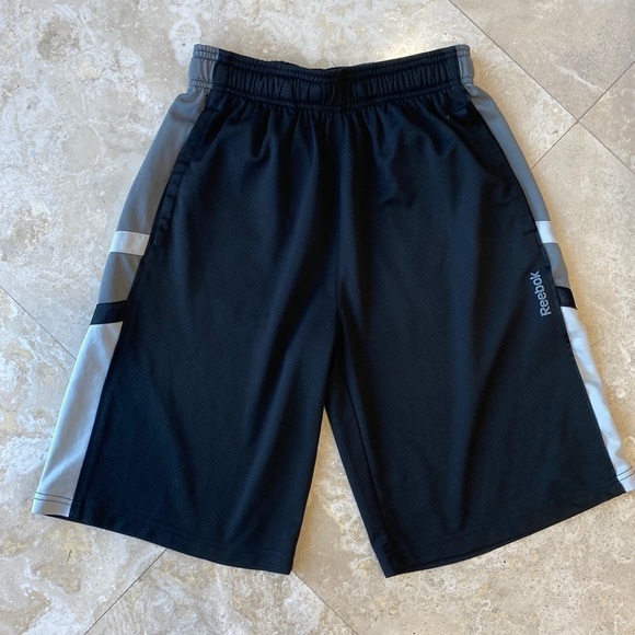 2 for 1! Reebok Mens Athletic Gym Basketball shorts -both in S - Picture 1 of 9